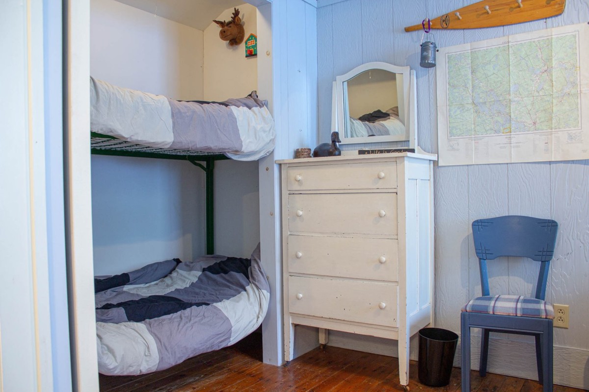 Family-friendly cabin rentals in Ontar