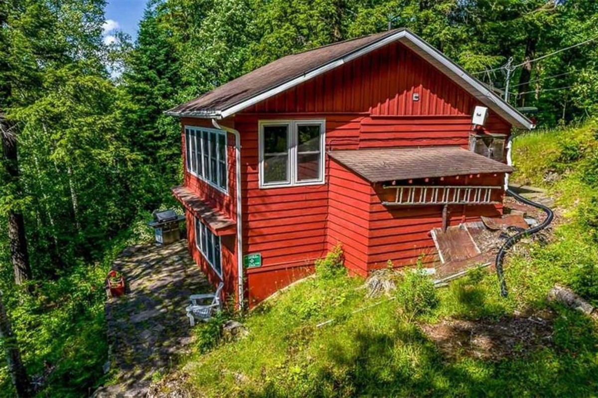 Getaway to an affordable cottage rental in Ha