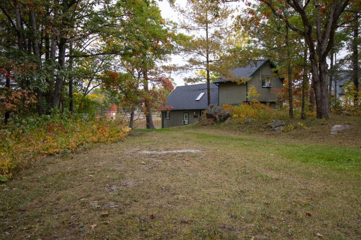 Private Parking Area for the Log Cabin