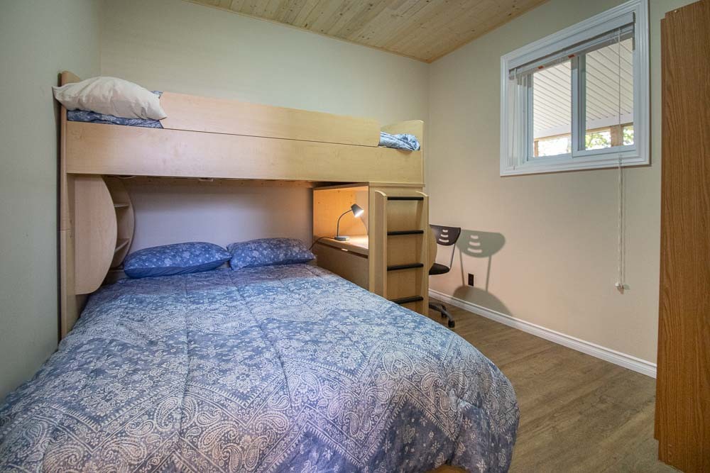 Bedroom - bed is now one queen (no bunk)