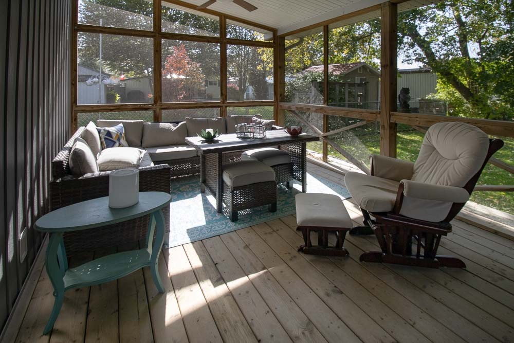 Screened in Deck with Comfortable Seating