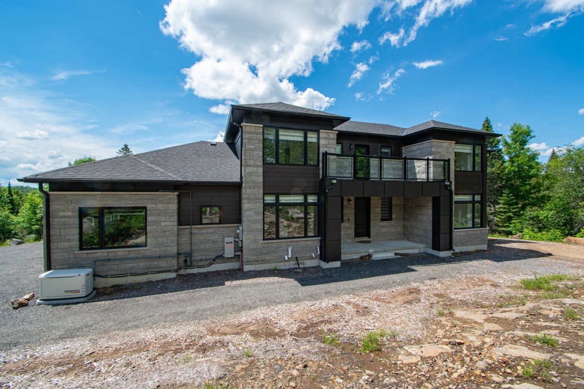Front Entrance from the Driveway