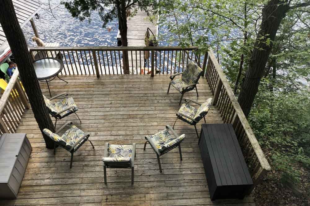 Ontario 4 bedroom cottage rentals with deck