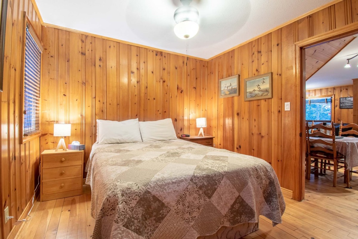 3 bedroom cabin rentals near Ontario par