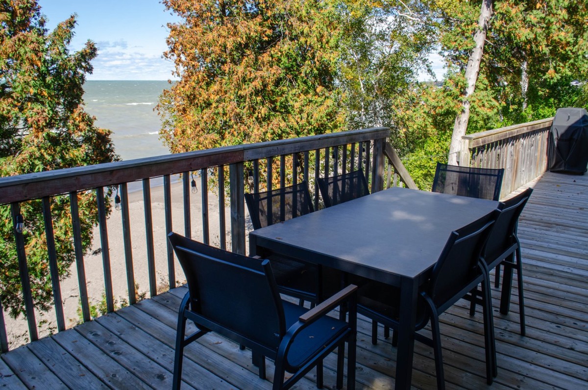 Outdoor Dining with a View