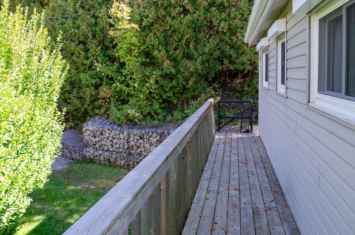 Wrap around deck to front door