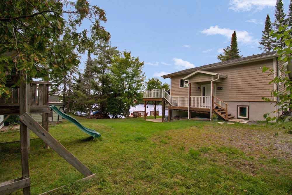 Private waterfront cottage rental in Ontario