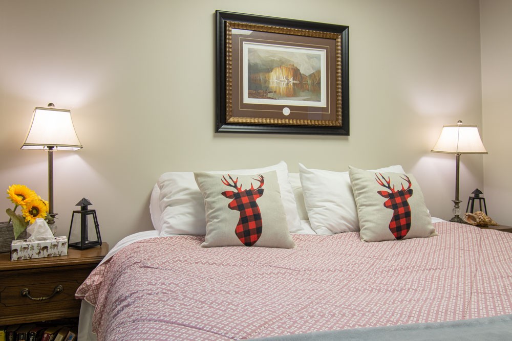 Cozy 2 bedroom cottage rentals Ontario
