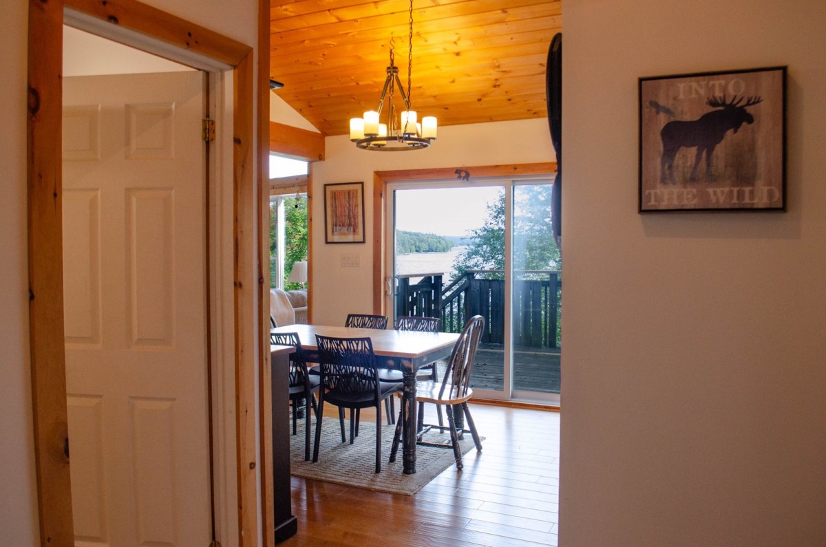 Main Entrance into Dining