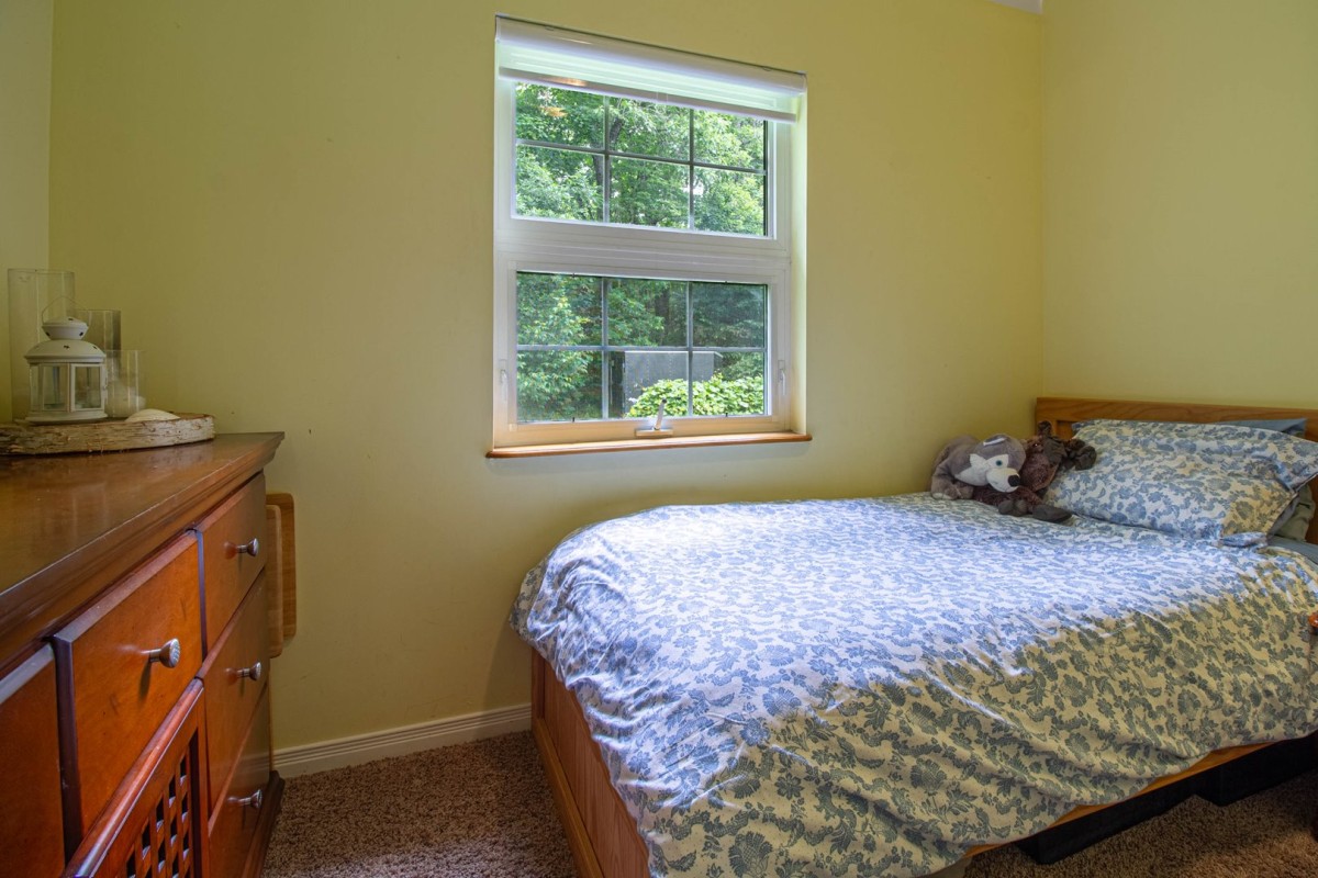 Bedroom 3 - Double & Twin Bed