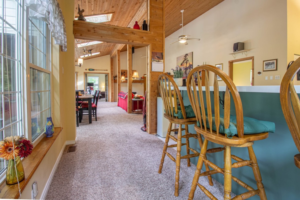 Breakfast Bar in Kitchen