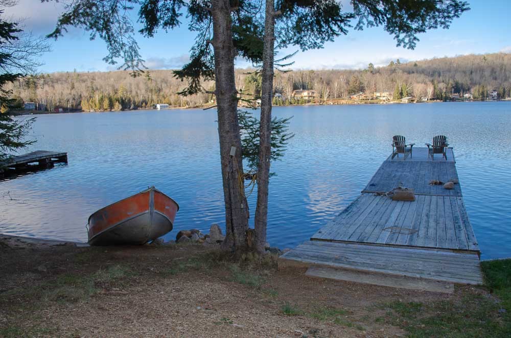 Rowboat and walk in entry to the lake