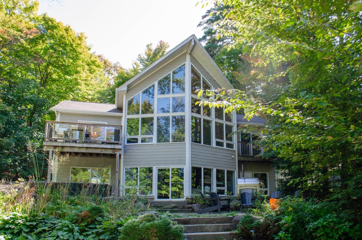 Stay and Play Cottage