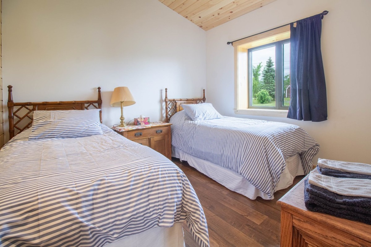 Bedroom 3 - 2 Twin beds