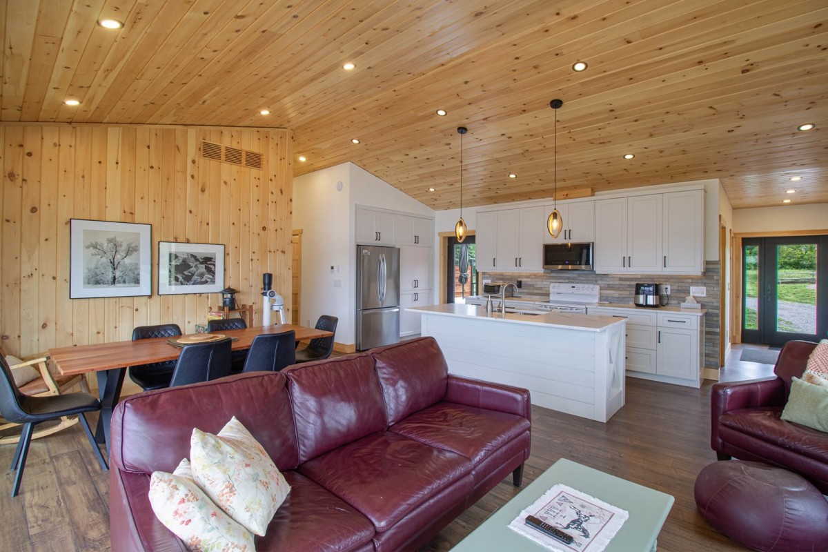 Open-concept Living/Dining
