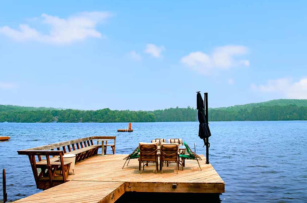 Ontario cottage vacation with large dock