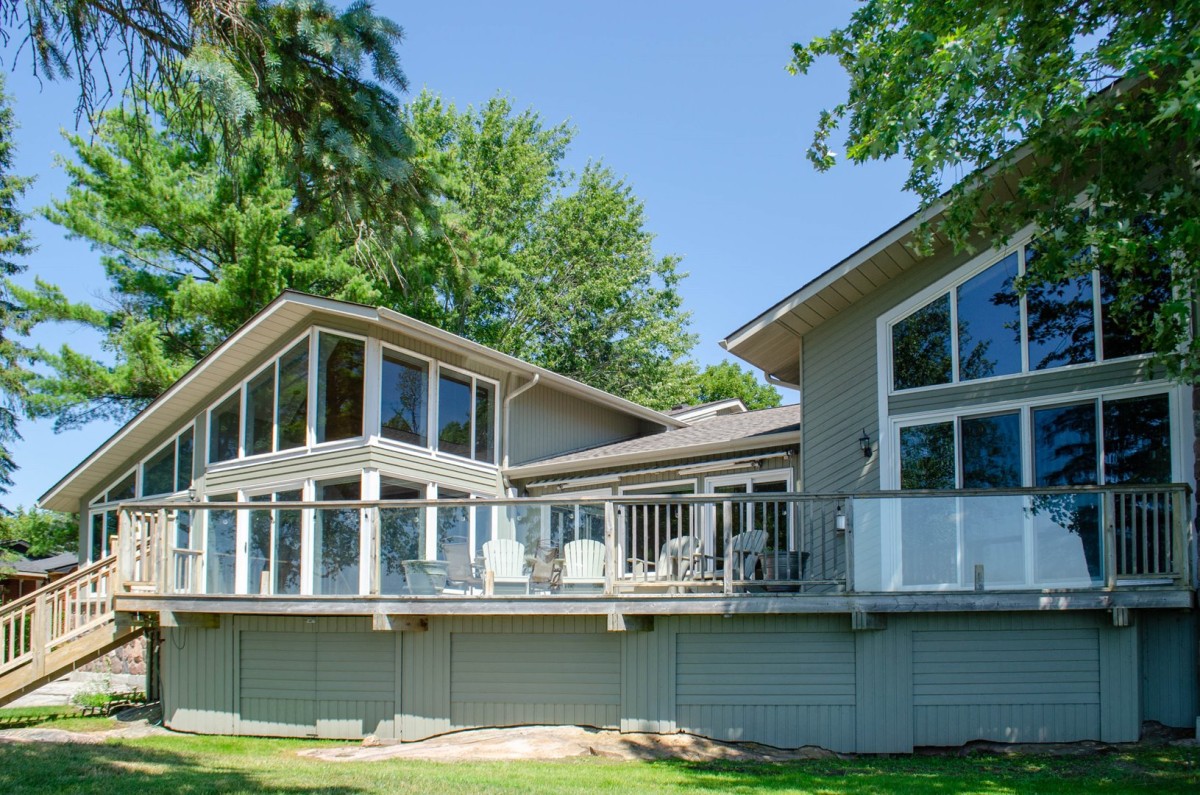 Lakeview deck