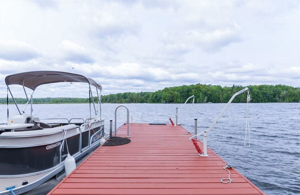 Out to the Water: VRBO rental Ontario waterfront