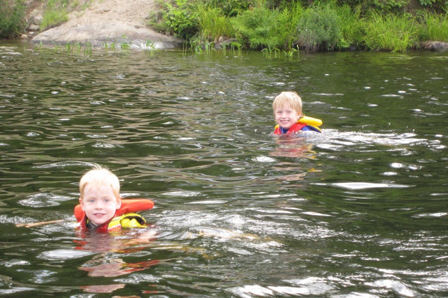 Swimming Fun for All: Perfect family getaway in McKellar, ON