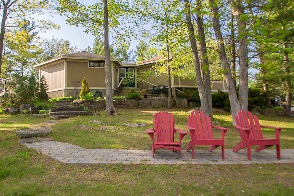 luxury cottage rental in Muskoka, Ontario
