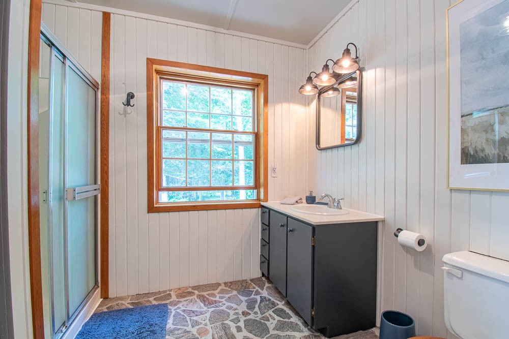 Bathroom - Small Cottage - Main Floor