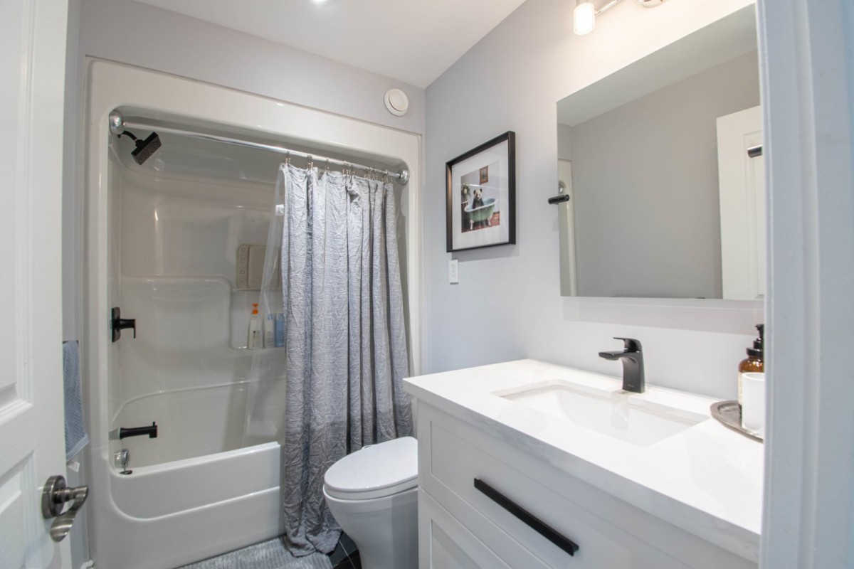 Main Floor Bathroom