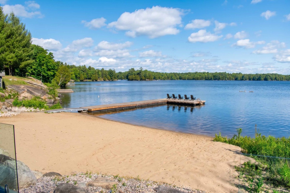 Beach & Waterfront