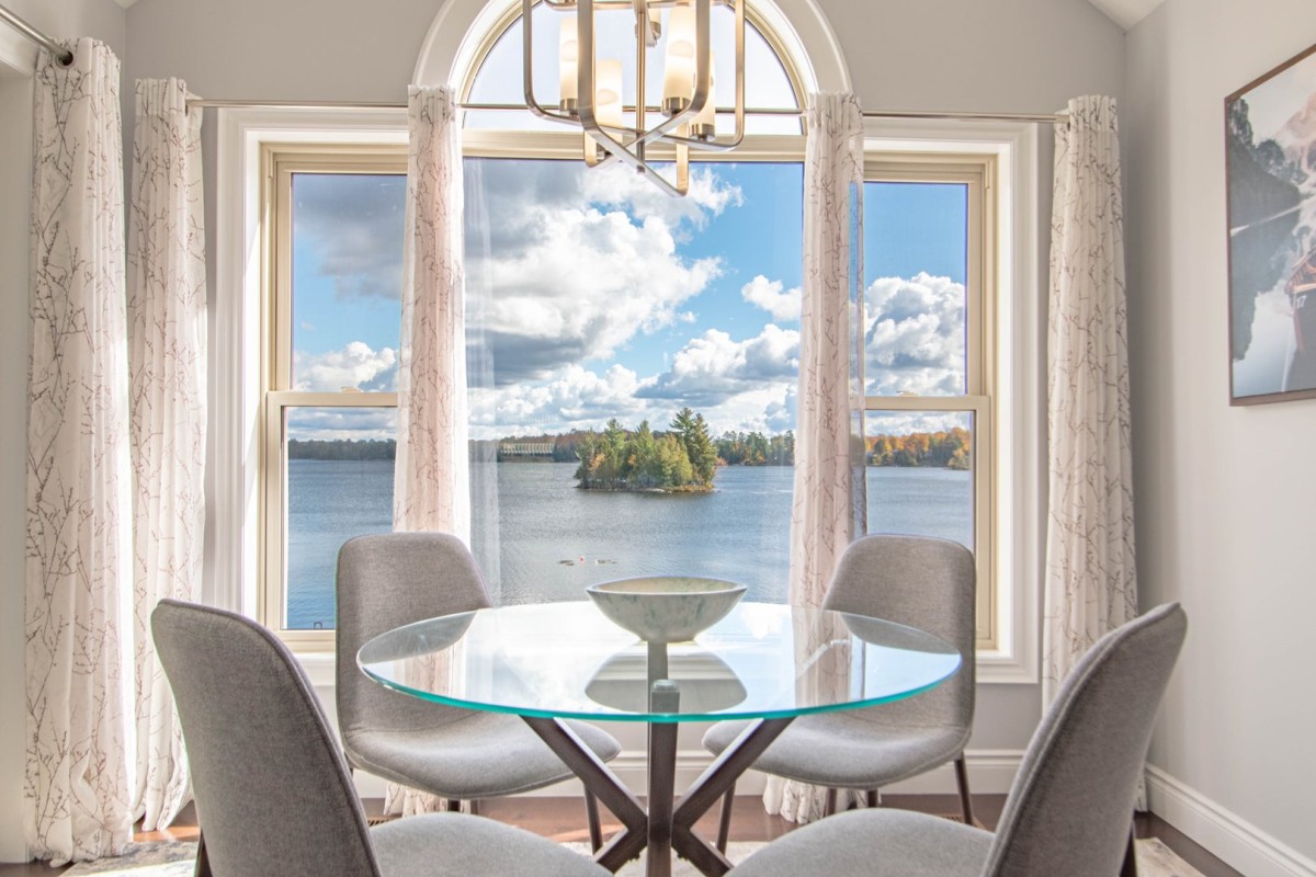 Breakfast Nook