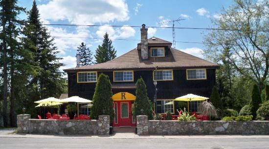 Kawartha Lakes cottage rental - Riverside Inn exterior, Norland, Ontario