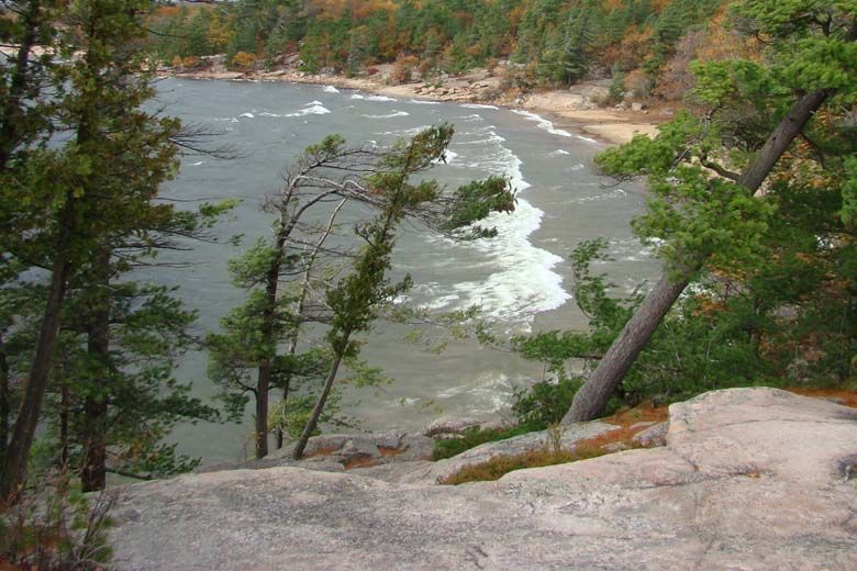 An overview of one of Killbear Provincial Park's beaches in Parry Sound 